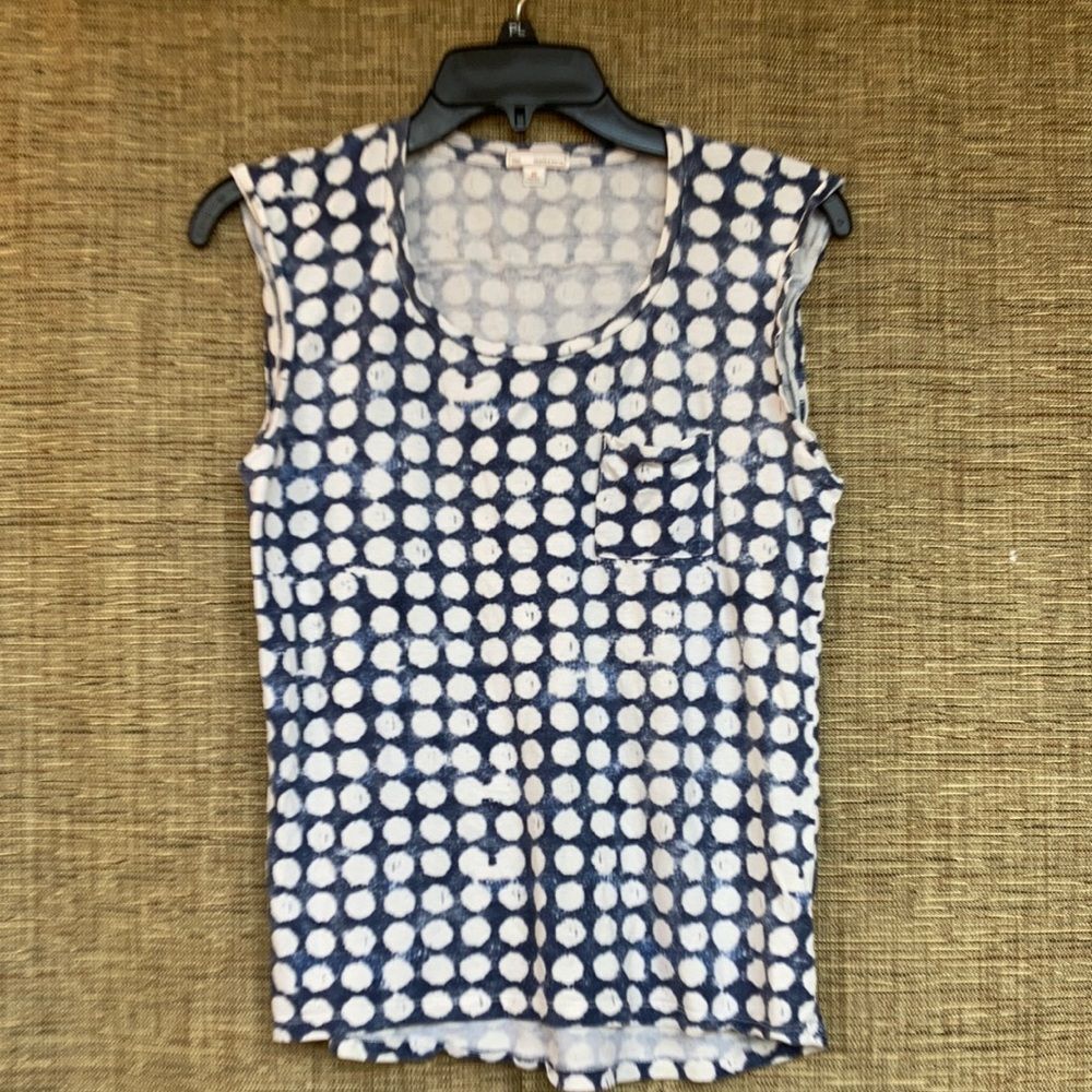 GAP sleeveless tee shirt